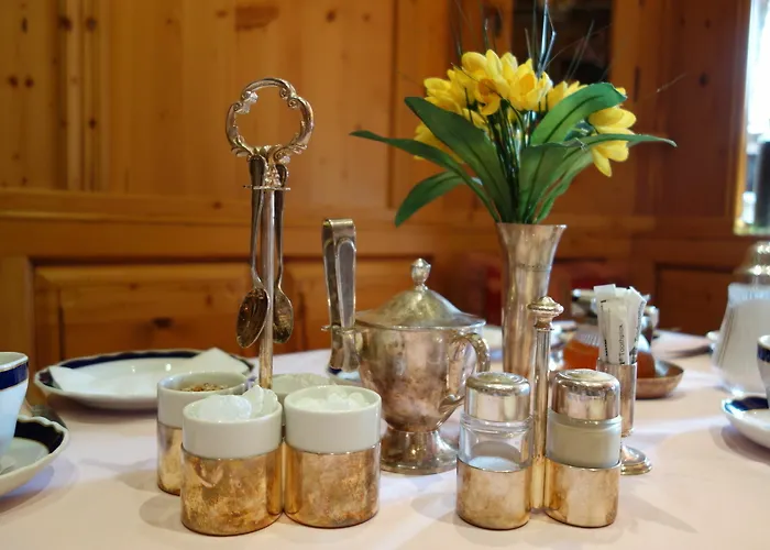 Отель Kaiser Am Wiener Platz