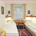 Hotel Kaiser Am Wiener Platz