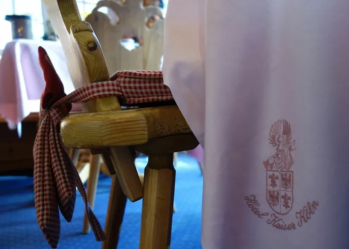 Kaiser Am Wiener Platz