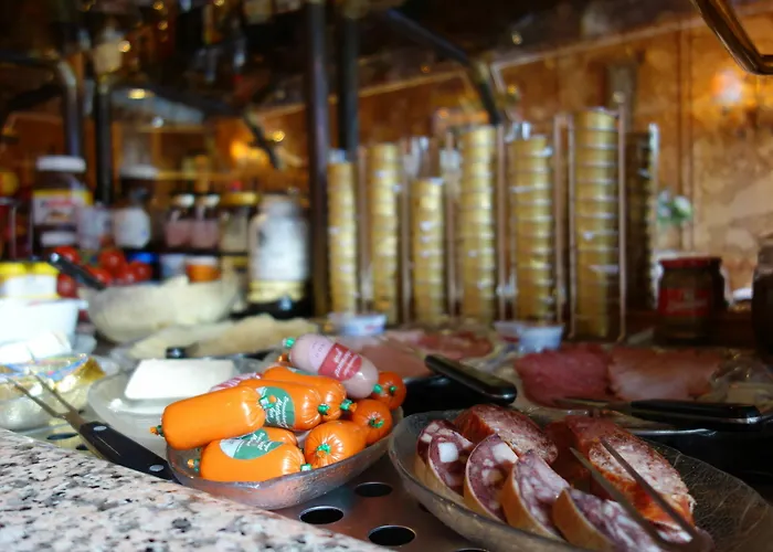 Hotel Kaiser Am Wiener Platz Colonia