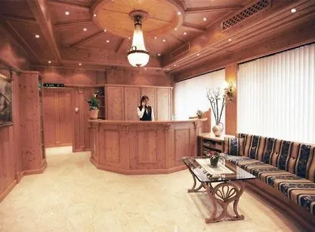 Kaiser Am Wiener Platz