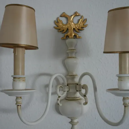 Kaiser Am Wiener Platz Отель