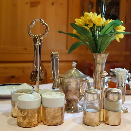 ホテル Kaiser Am Wiener Platz