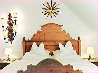 Kaiser Am Wiener Platz Hotel 3*