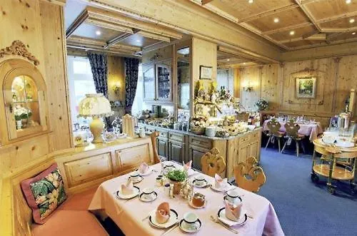 Kaiser Am Wiener Platz 3* Colonia